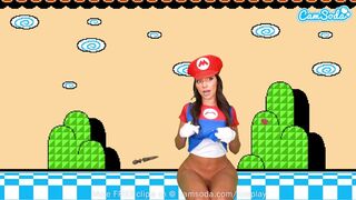 Sisi Rose 's big- ass cosplays super mario maker s kundičkou stříkání hodinky