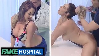 Big- breasted British mamina svádí český doktor v nemocnici - falešná nemocnice