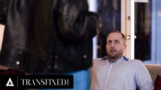 Naštvaný Korra Del Rio ponížil ženatého muže, který snížil transgender ženy