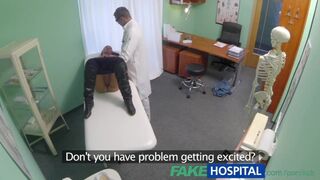 Manželka s neplodností: Píču Casey Jordan testuje doktor