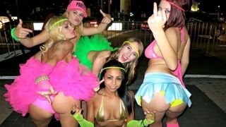 Party vše na věčné párty - sexy zábava pro sexy dospívající dívky