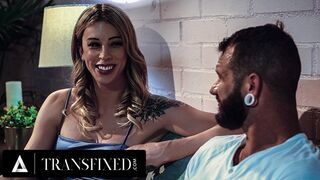 Casey Kisses and Johnny Hory si masírují ocasy