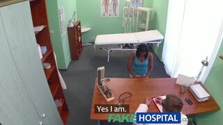 Falešná nemocnice: pacient žádá o větší prsa, ale místo toho dostanete doktora