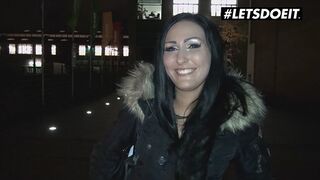 Mira šedá německá hnědá děvka kurva cizinec pro peníze na autobus