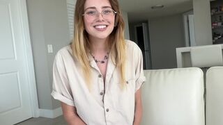 Můj přítel Tomboy dokazuje, že není lesba - sexy domácí fantazie Lucy Foxx se skotskou Stark