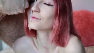Shinaryen dospívající dívka miluje jezdit na péro a vzít sprej v její tváři
