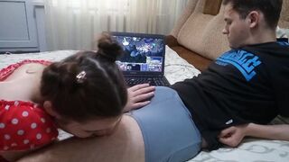 Teenage kuřba na Warcraft party