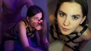 Horký hnědý lasička sání v zádech a skákání na mém péru - podívejte se na její pěkný příjemný obličej!