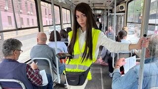Autobus řidič dívka změní svůj život a fucks cestující