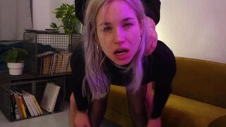 Horká touha! Fucks through strhané punčocháče, footwork, spritsing, full range - karanténní tanec