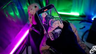 Nekonečné stříkání - výběr střev a bukkake ve stylu kyberpunk, čarodějnice a hentai
