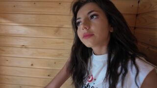 V Sauně, sama s mou tureckou nevlastní sestrou, se stala divokou kurva