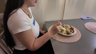 Sexy 20letá holka šuká na prvním rande
