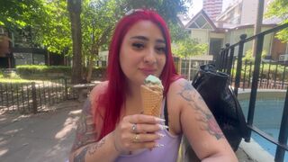 Červená Argentinská holka miluje zmrzlinu a nakonec mi kouří péro