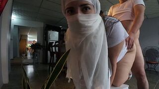 Hot 69. kurva v poušti vítr