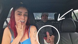 Řidič Uber chytá svého pasažéra, jak si stěžuje vzadu!