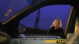FakeTaxi - Ujel mi autobus, nemůžete mě vzít ?