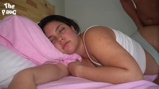 Rozmazlený nevlastní bratr chce šukat do11:00