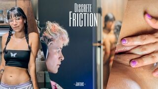 Asmr lahodné prsty! Přítelkyně jedí navzájem s polibky a souložit navzájem s jejich zaneprázdněný soused