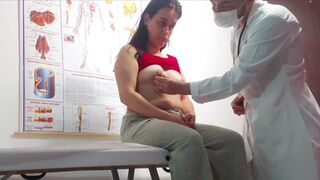 Gynekolog si strčí do pusy falešný péro, prst do zadku a ošuká pacienta!