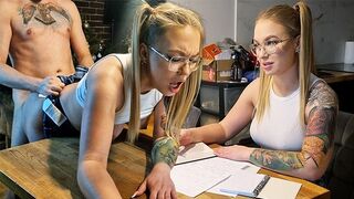 Teen Natalie Wayneová dává učitelce víc než 50 dolarů s její kundičkou