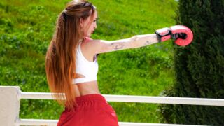 Big- ass Boxing Champion dostane speciální odměnu od Mylf trenér
