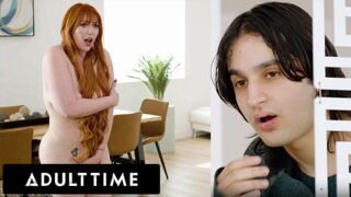 Horké chvíle na Avel Time: Red MILF nevlastní matka nahá jóga a svádět