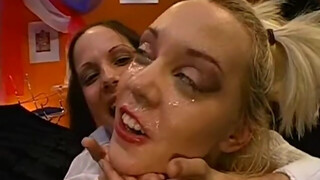 Německé Goo Girls - legendární Anette Schwarzová