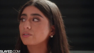 SLAYED Violet Myers nabízí svá obrovská prsa