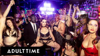 Siri Dahl a vášnivý POV sex party
