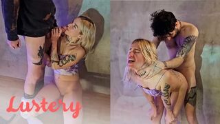 Blond amatérský pár kurva před ní v jejich vlastní sex film