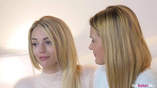 Blake Eden a Abby Cross 's firy lesbian lick